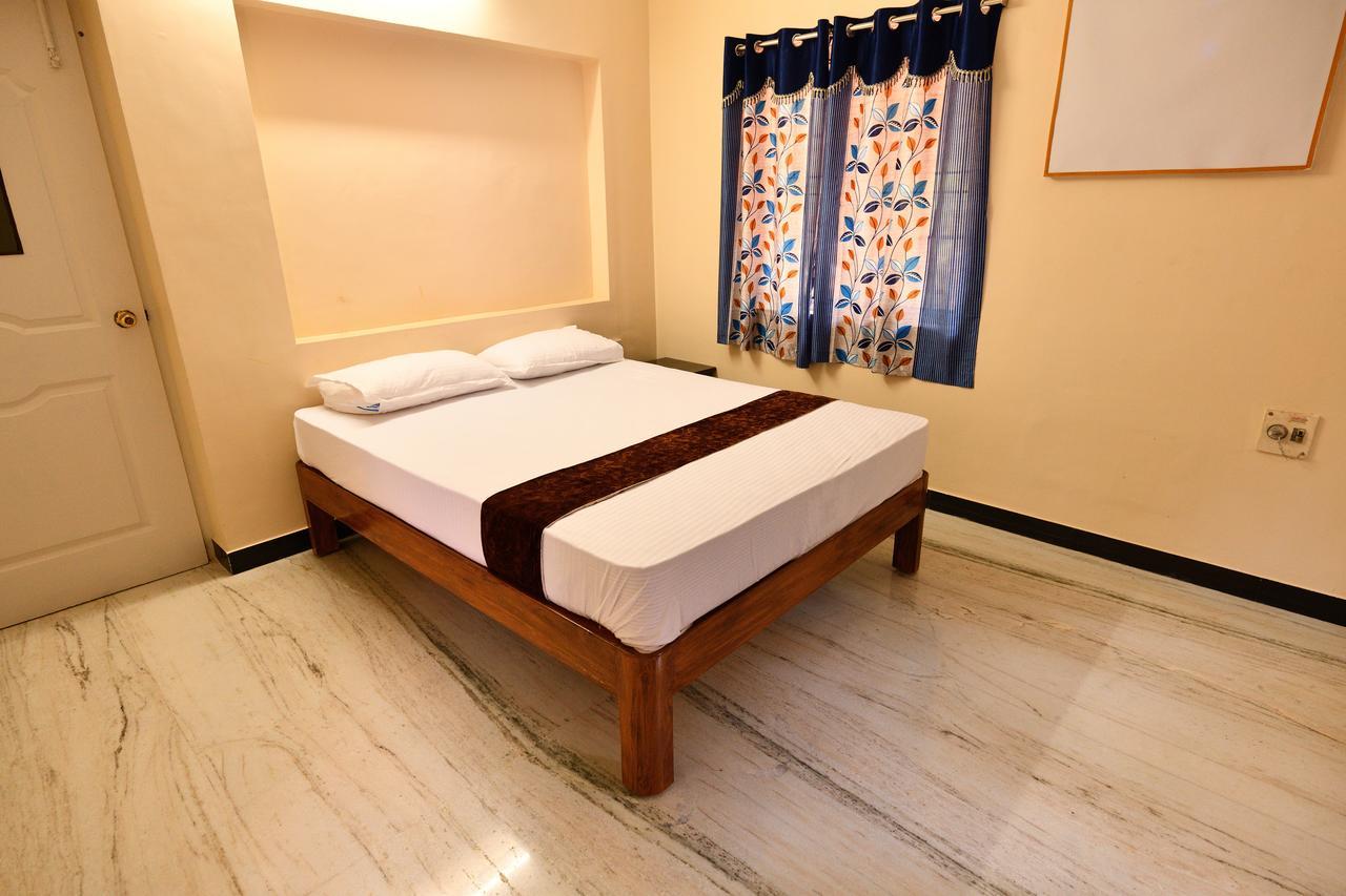 Sri Ranga Krupa Hotel Tiruchirappalli Luaran gambar
